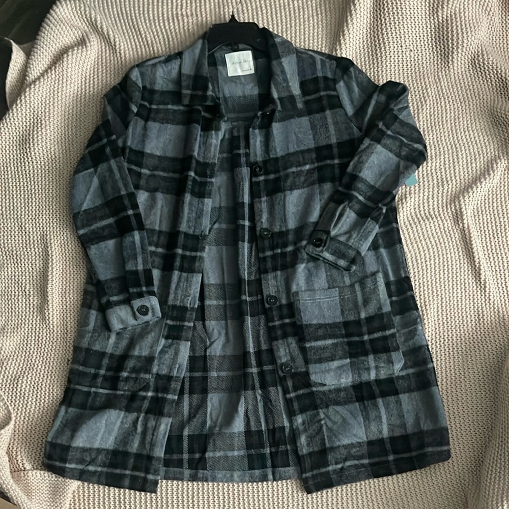 Active USA Gray and Black Plaid Trench Coat